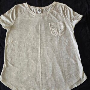 Women's Size Medium Short Sleeve Tee W/Embroidered Lace Pocket